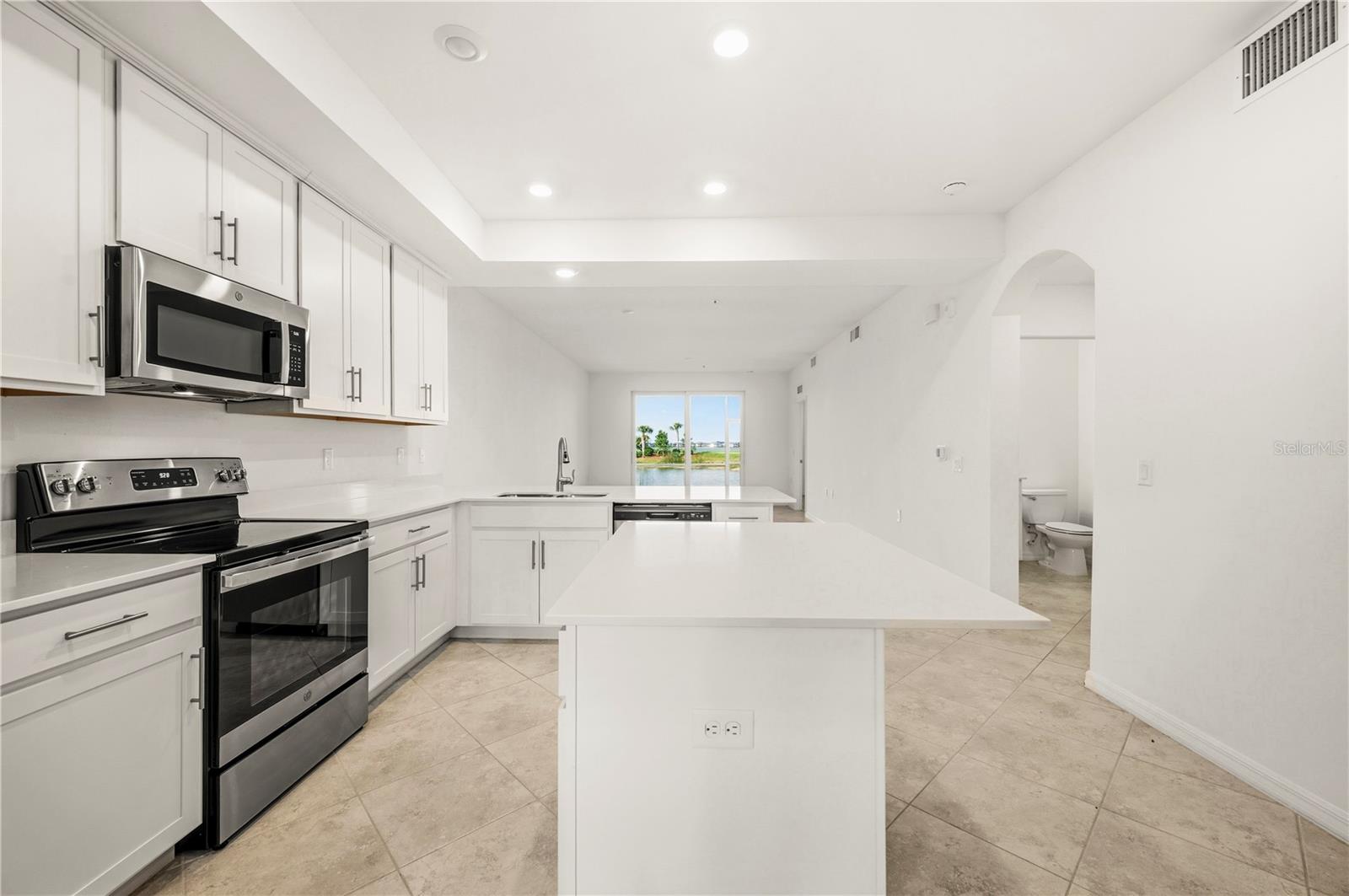Image 5 of 26 For 43060 Greenway Boulevard 714