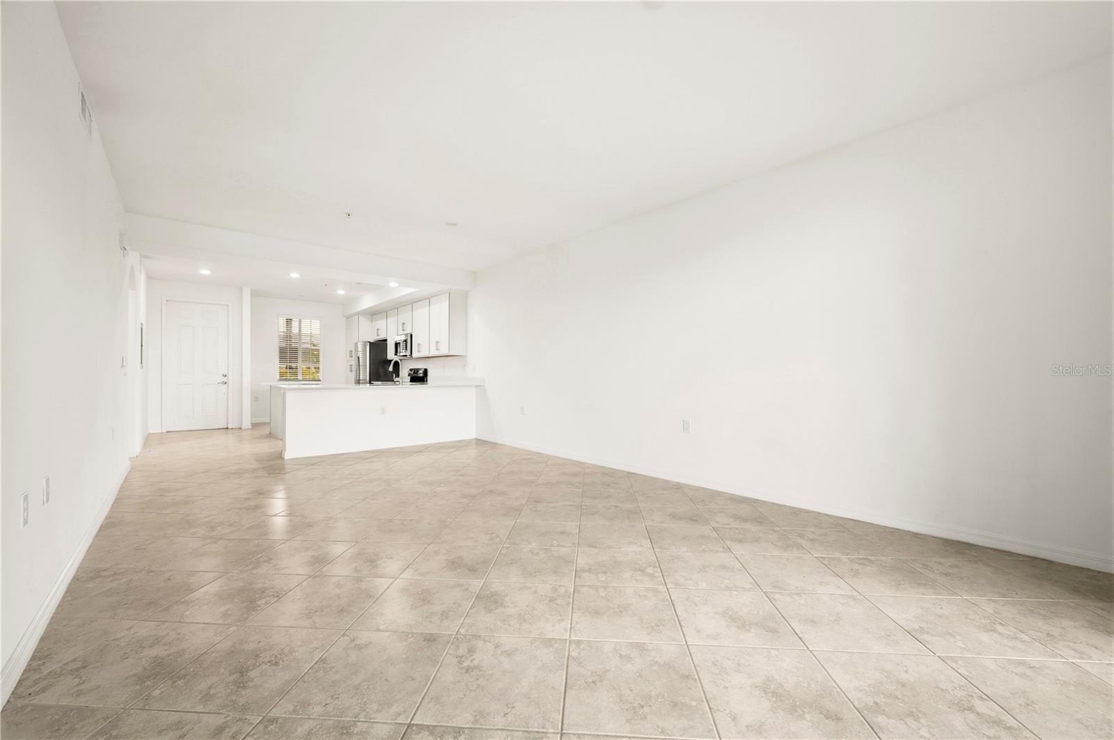 Image 7 of 26 For 43060 Greenway Boulevard 714