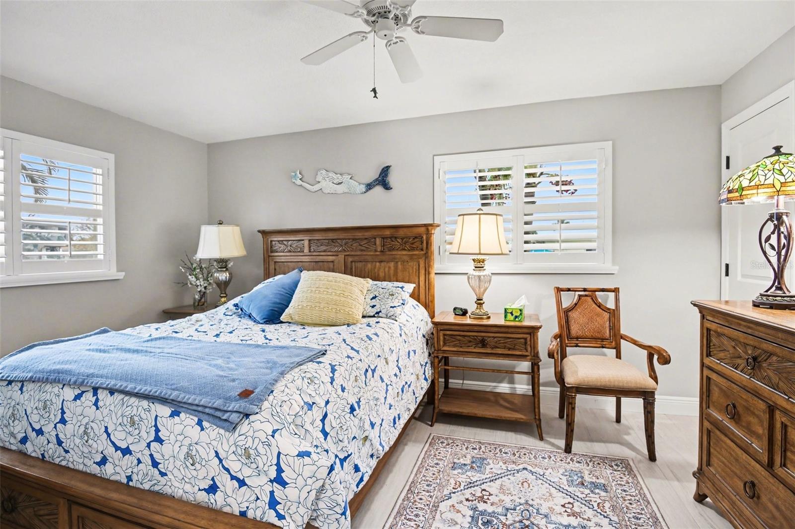 Image 17 of 37 For 543 Belvedere Court