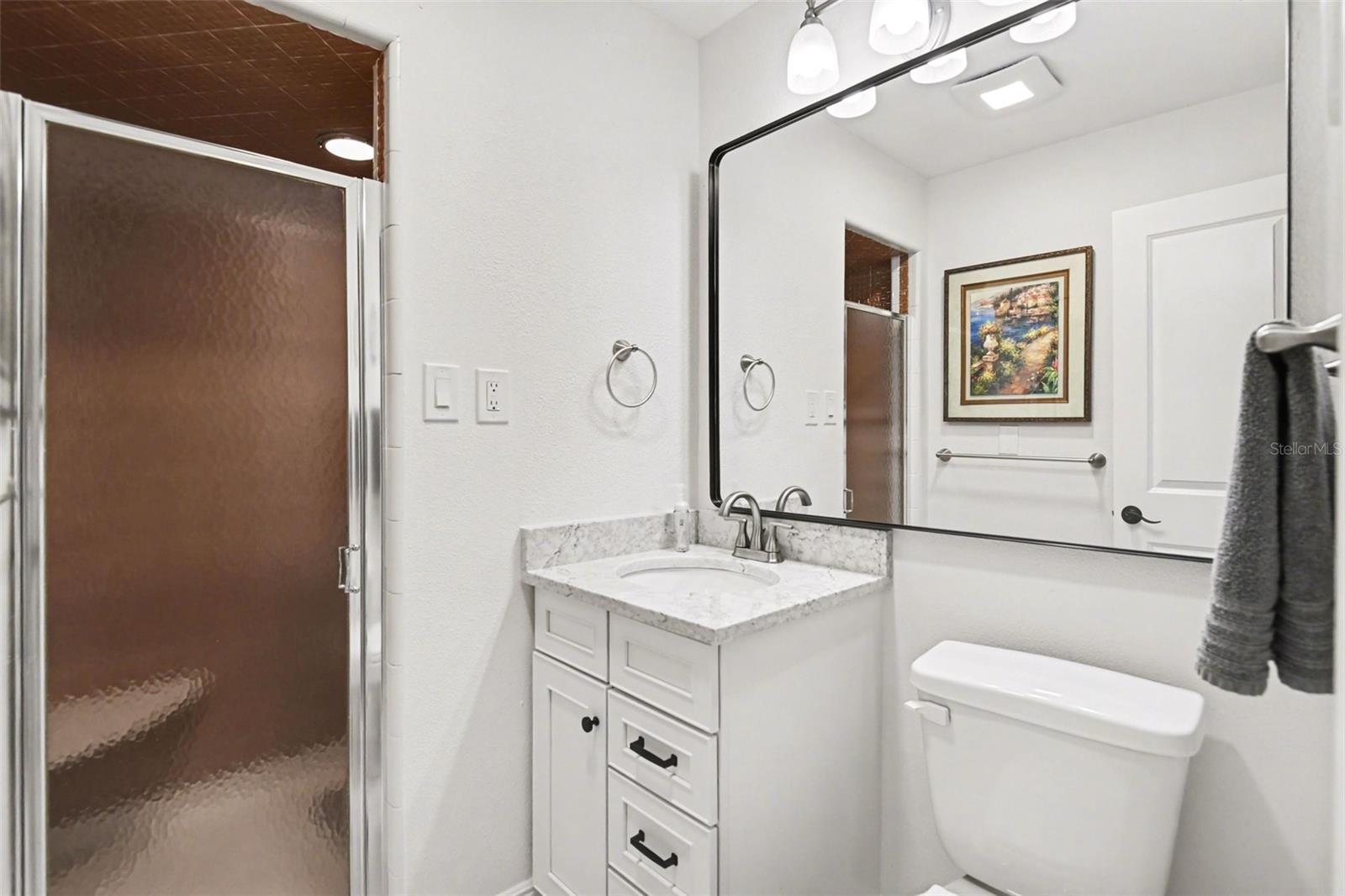 Image 18 of 37 For 543 Belvedere Court