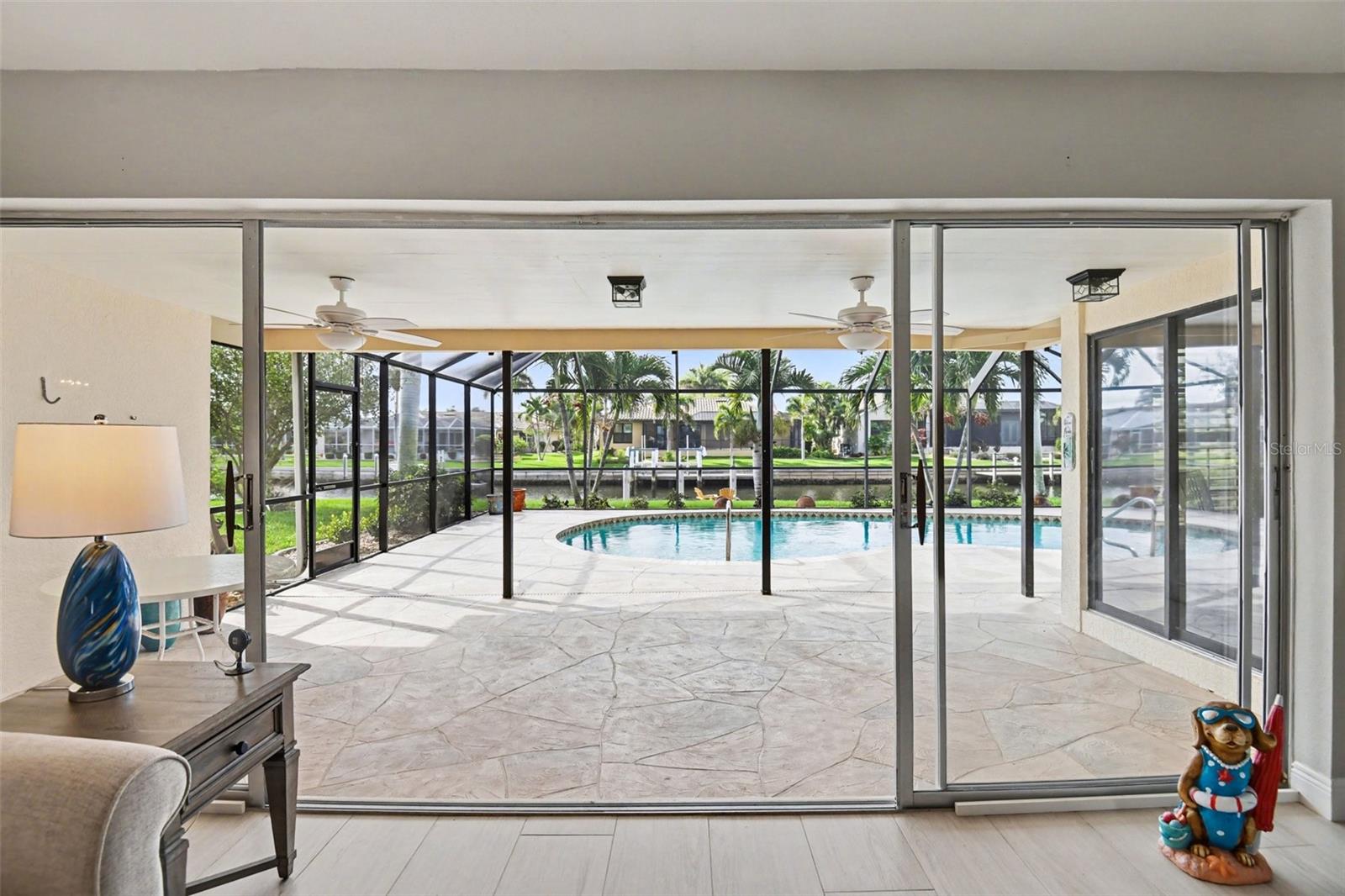 Image 19 of 37 For 543 Belvedere Court