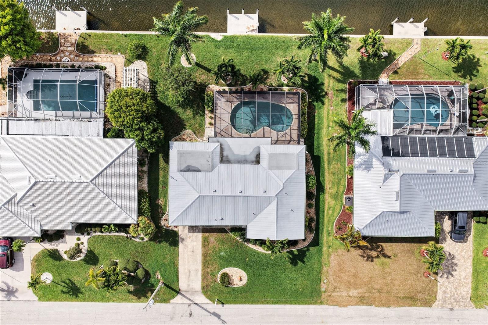 Image 28 of 37 For 543 Belvedere Court