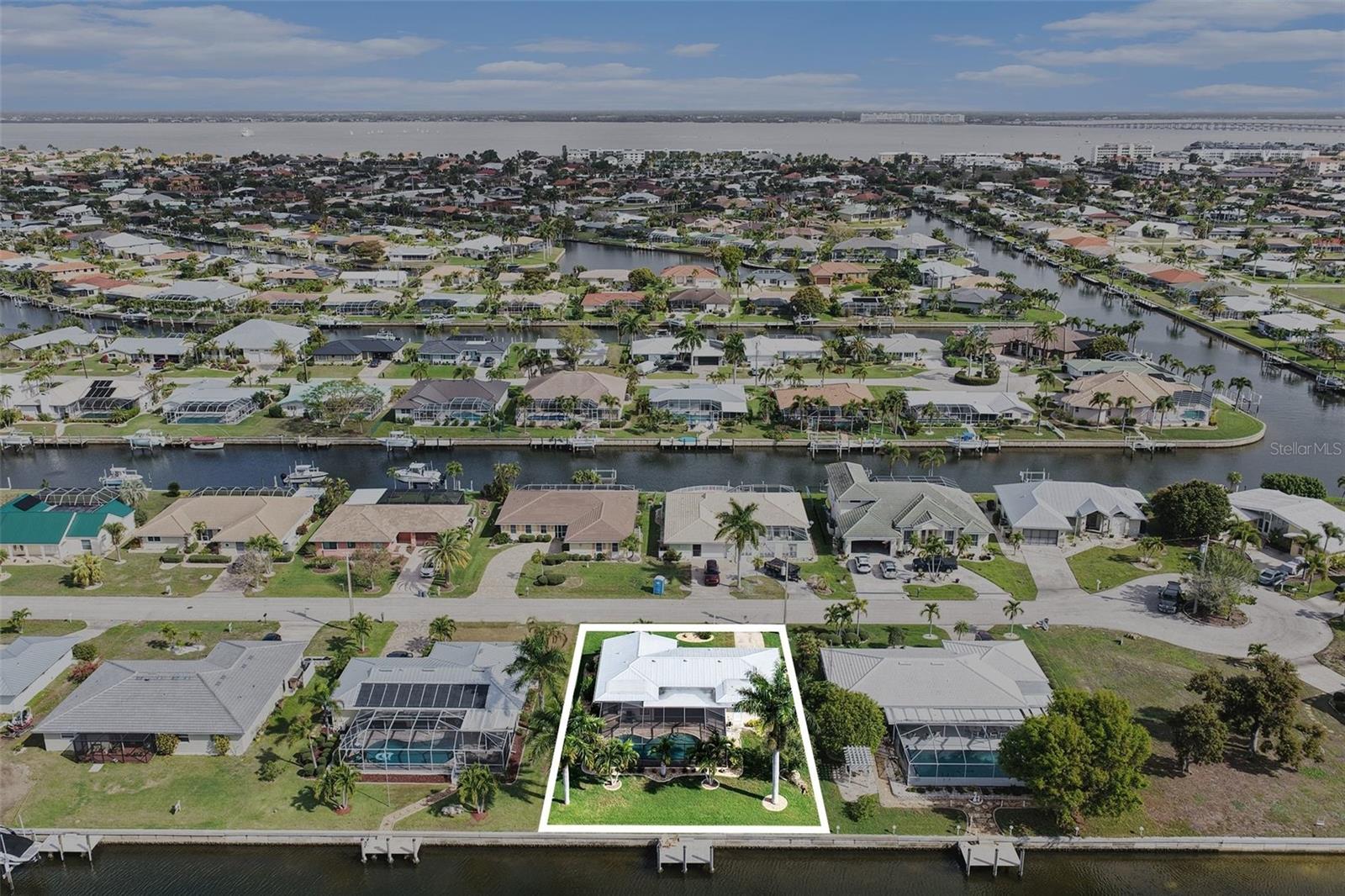 Image 32 of 37 For 543 Belvedere Court