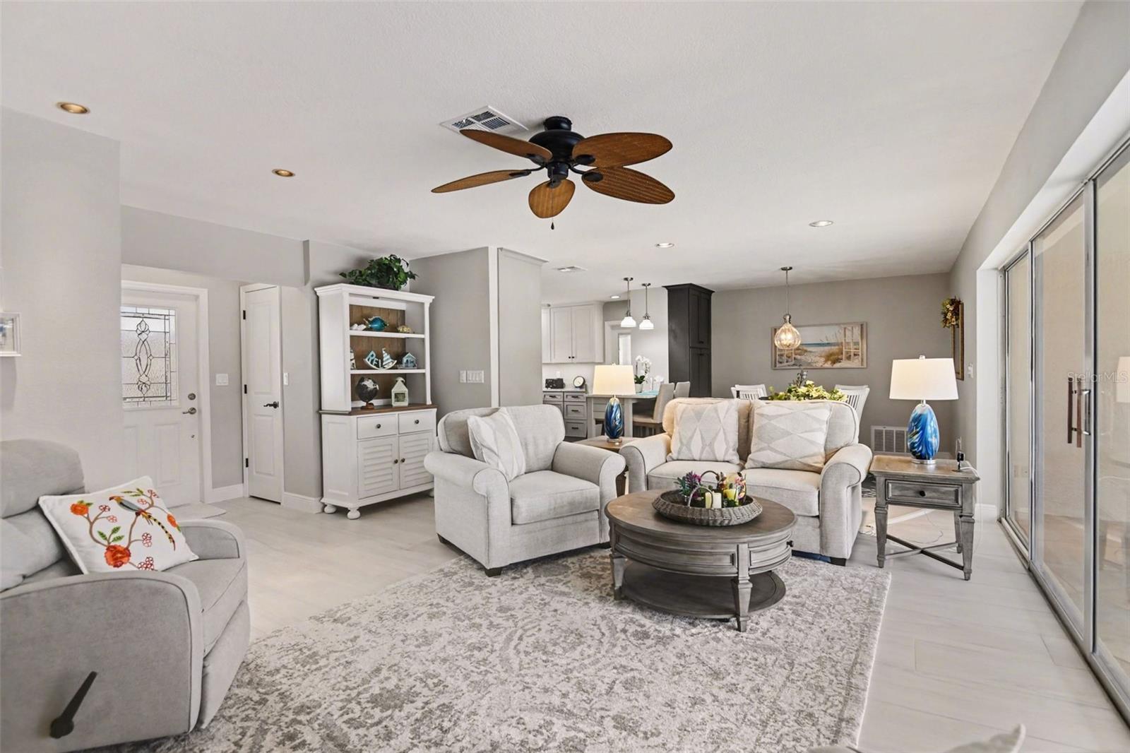 Image 4 of 37 For 543 Belvedere Court