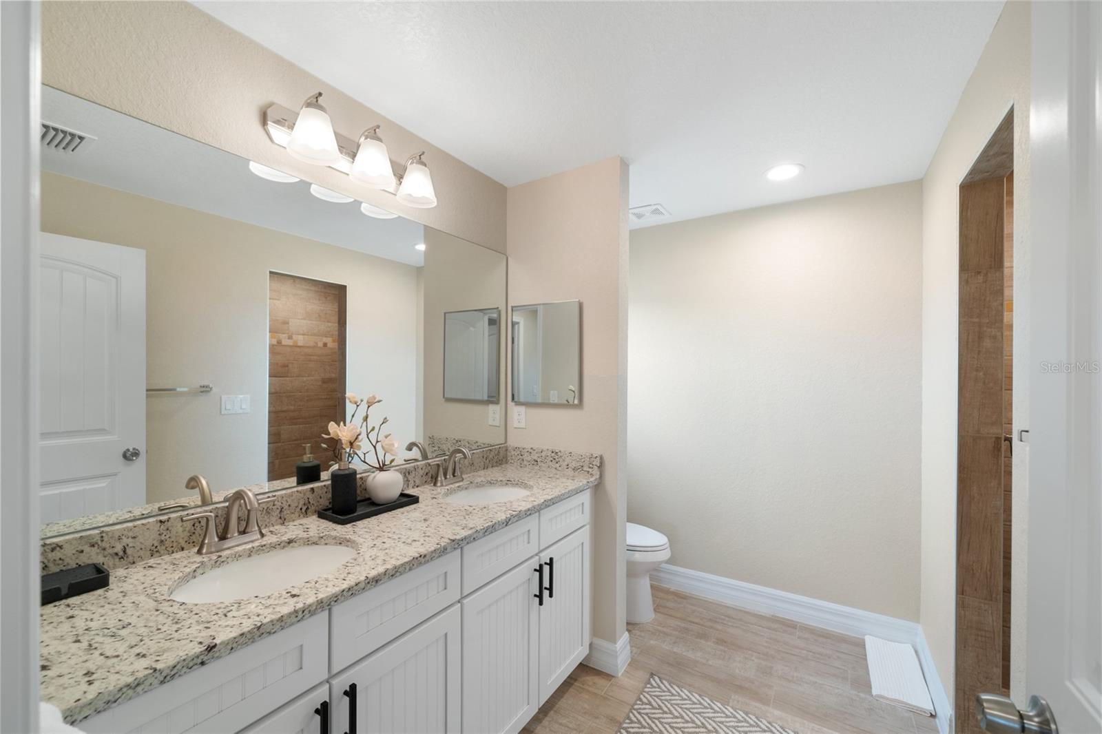 Image 27 of 47 For 111 Sunset Road