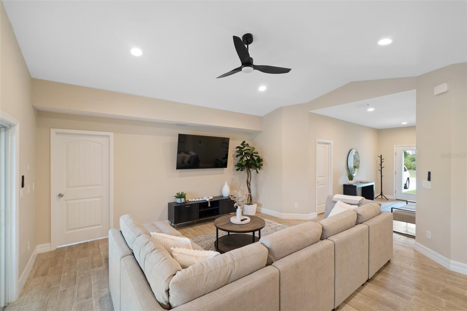 Image 7 of 47 For 111 Sunset Road