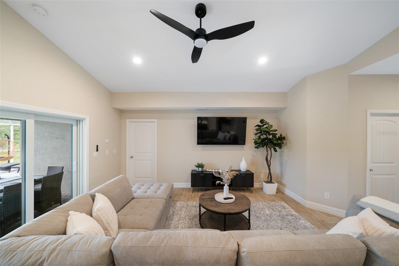 Image 8 of 47 For 111 Sunset Road