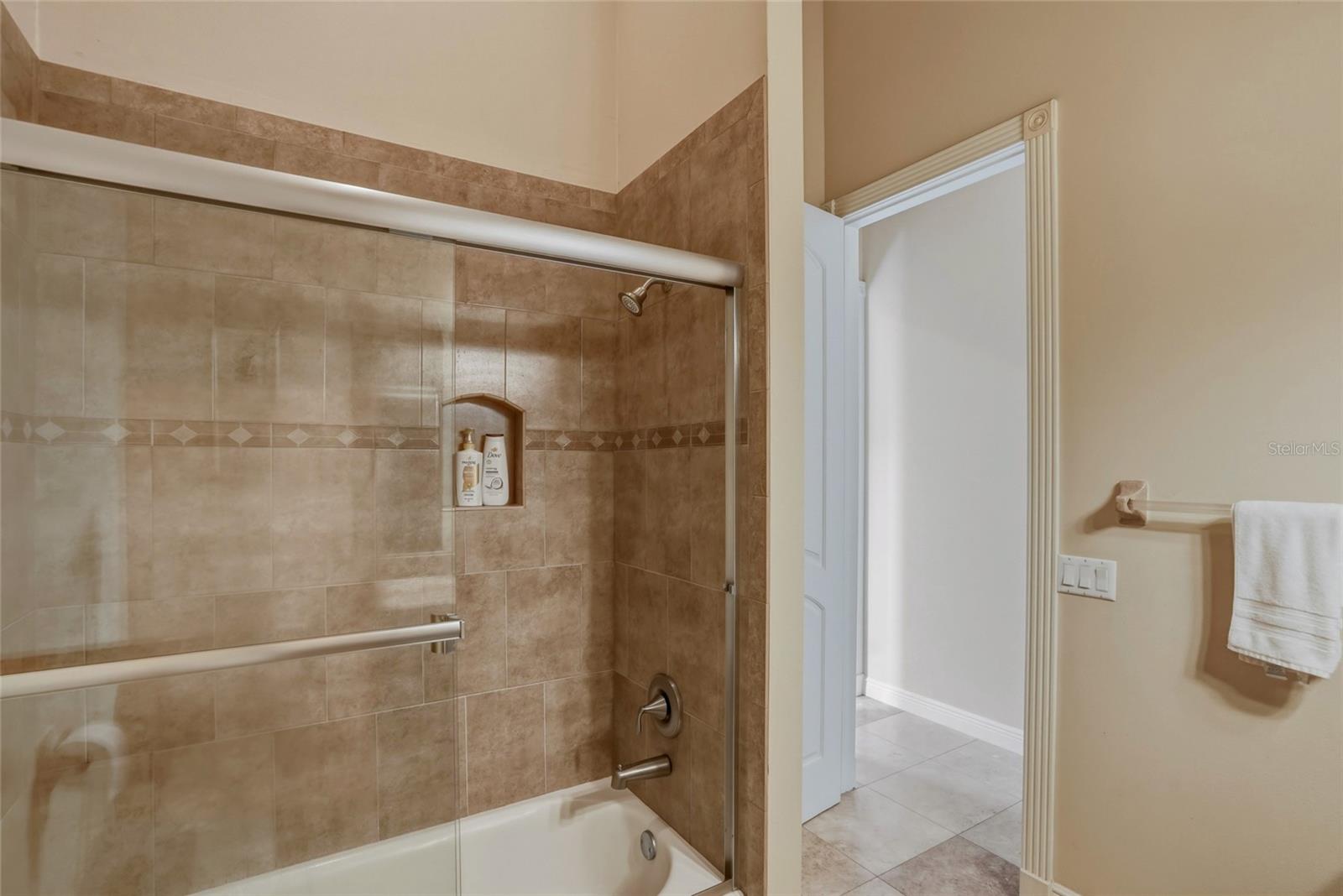 Image 23 of 32 For 1146 Deardon Drive