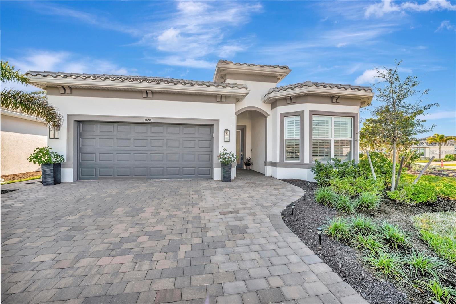 Image 4 of 100 For 10201 Beach Dune Drive