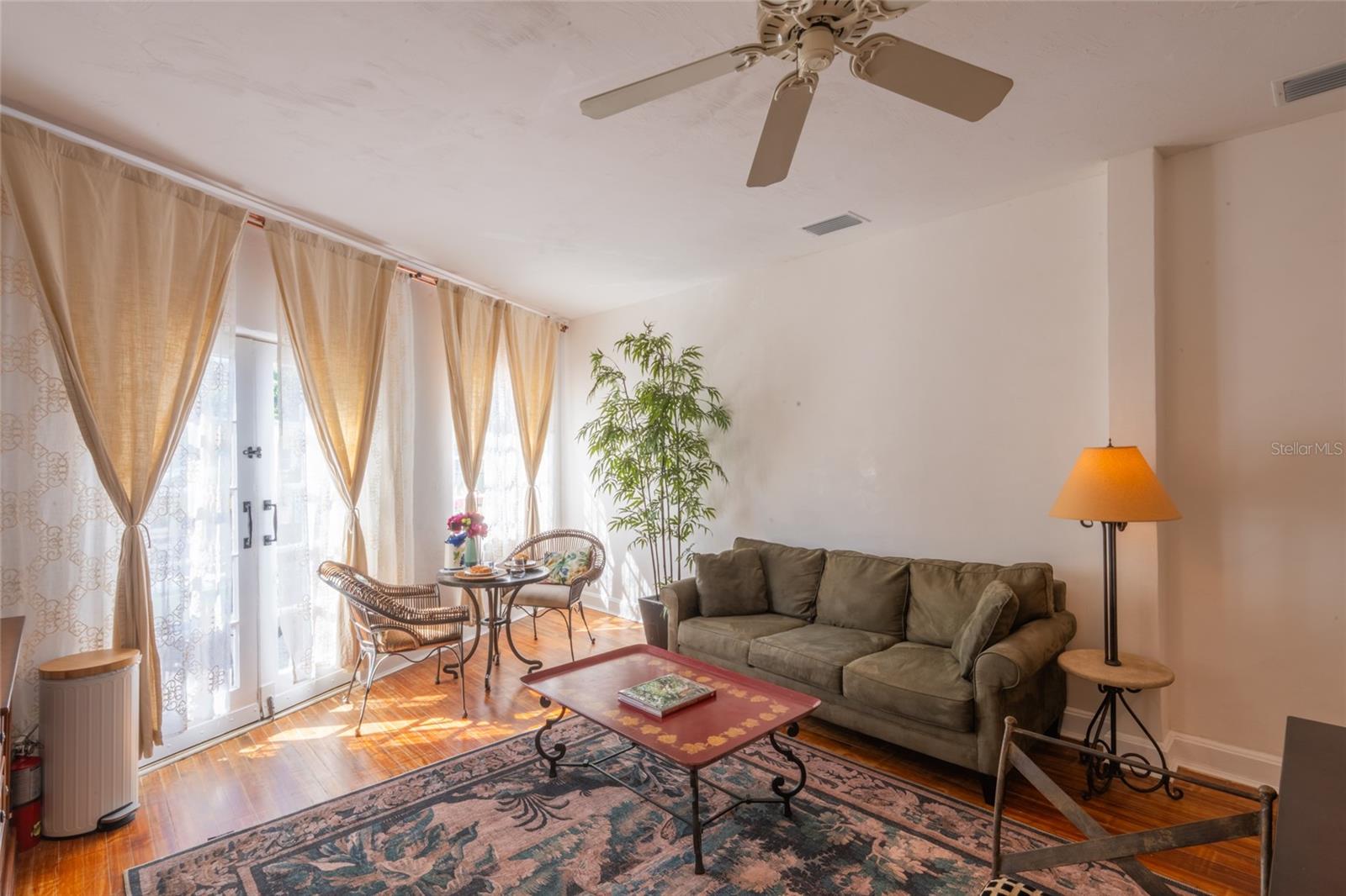 Image 19 of 42 For 530 Orange Avenue