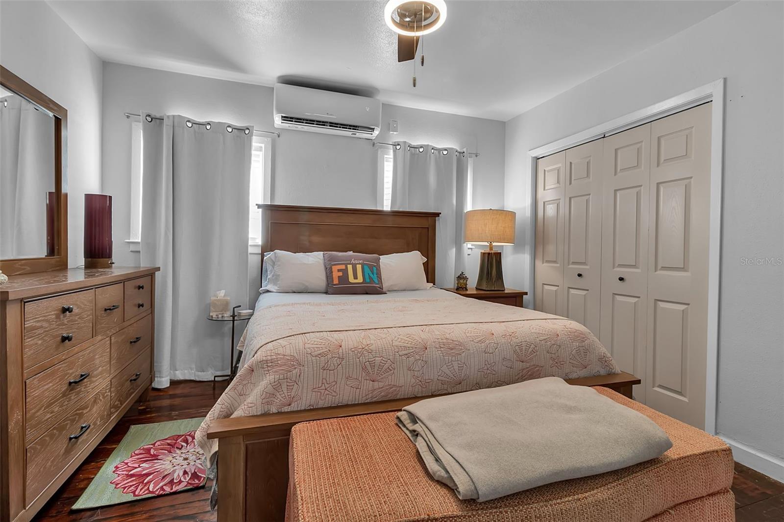 Image 25 of 42 For 530 Orange Avenue