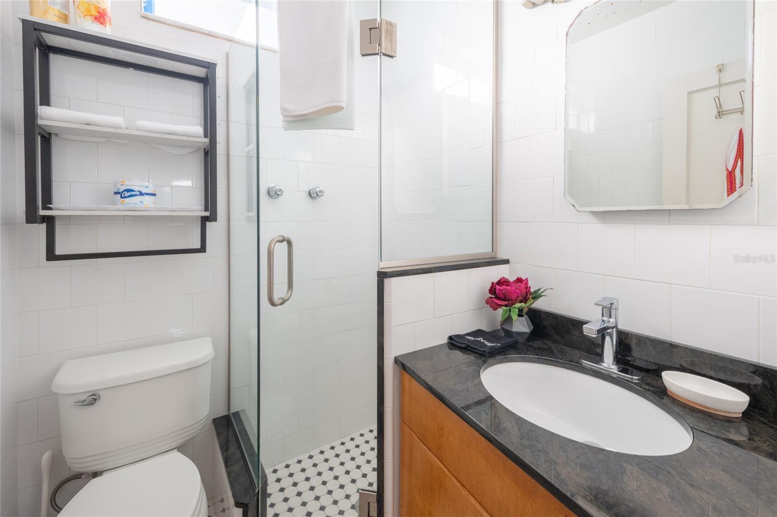 Image 35 of 42 For 530 Orange Avenue