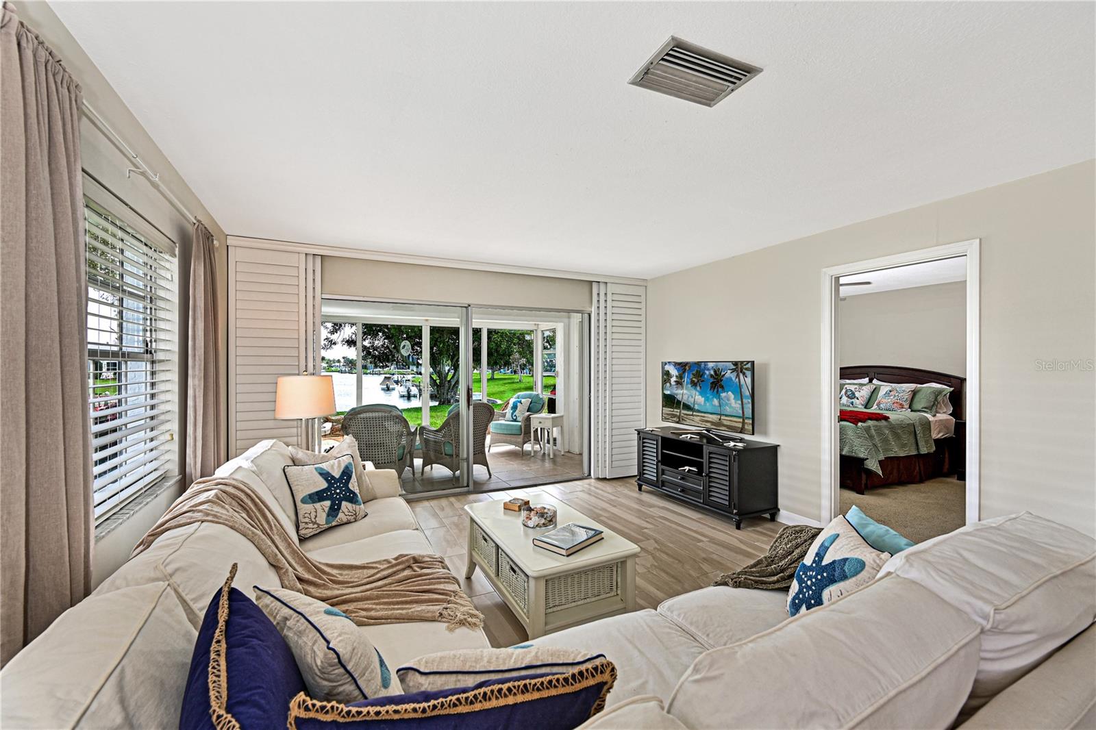 Image 11 of 74 For 4405 Mount Vernon Drive