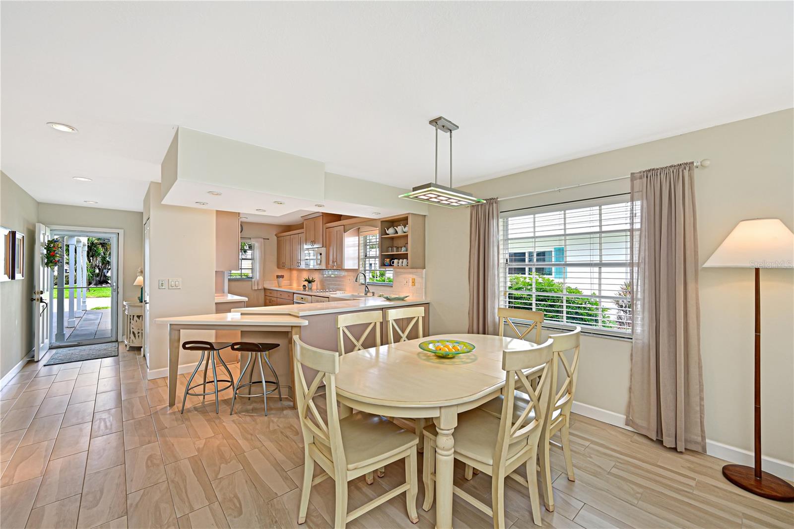 Image 12 of 74 For 4405 Mount Vernon Drive