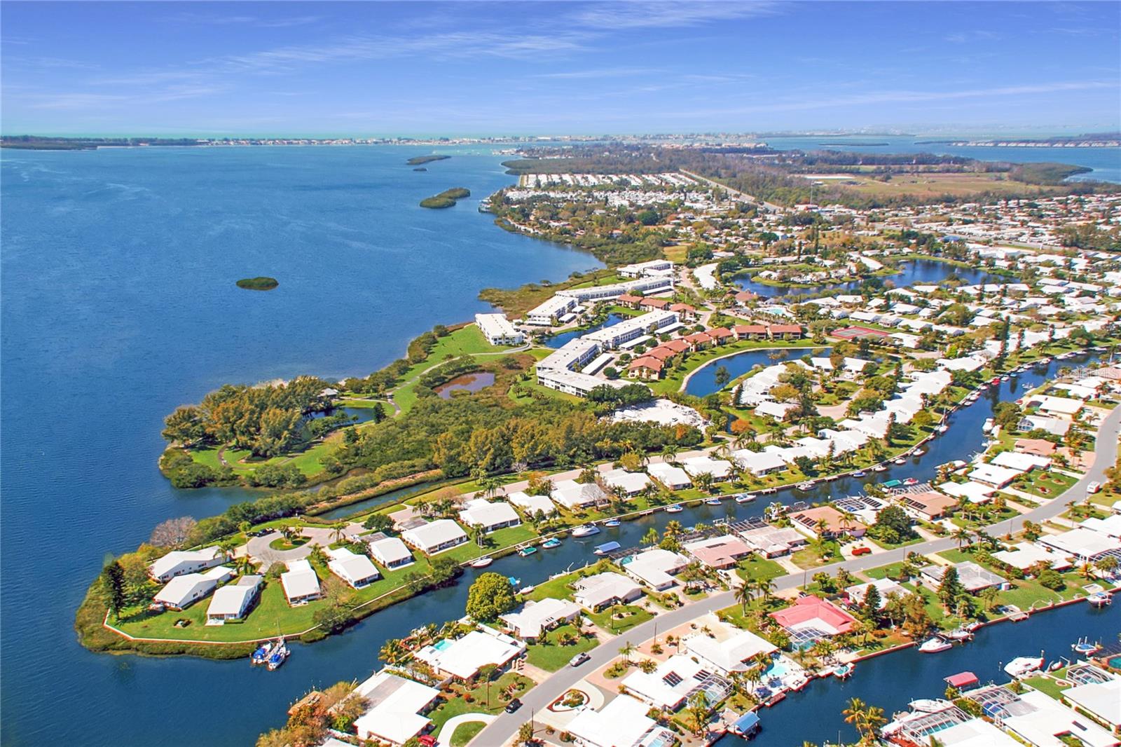 Image 35 of 74 For 4405 Mount Vernon Drive