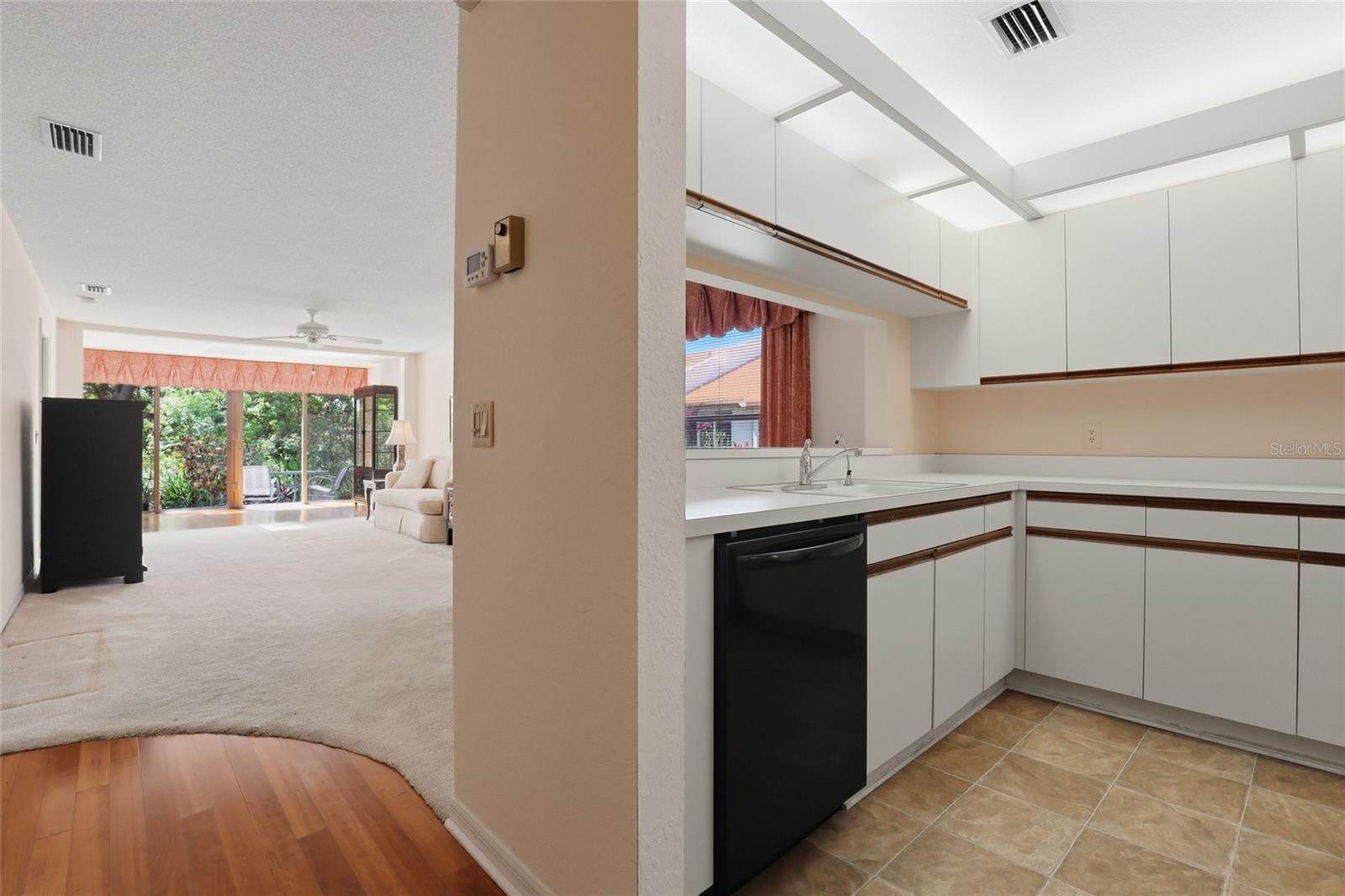 Image 7 of 58 For 5721 Casa Del Sol Boulevard 3223