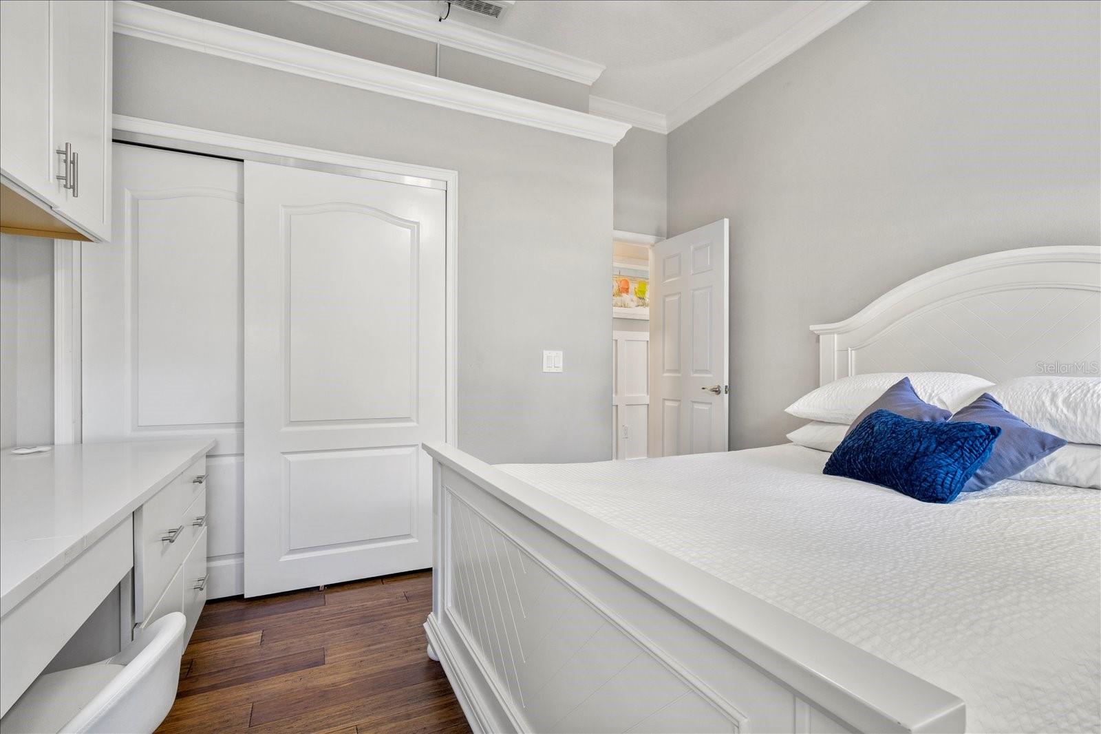 Image 12 of 39 For 4615 4th Avenue Drive E