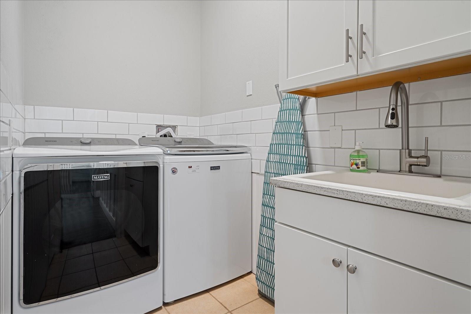 Image 13 of 39 For 4615 4th Avenue Drive E