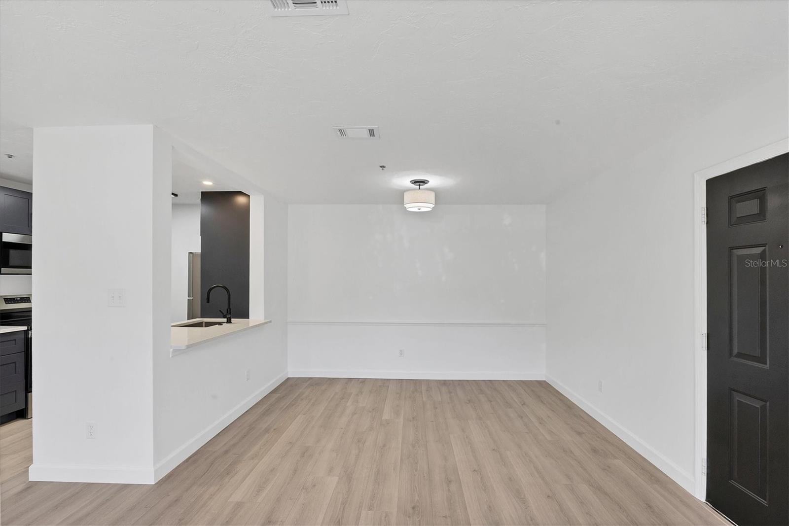 Image 16 of 47 For 4008 Crockers Lake Boulevard 11