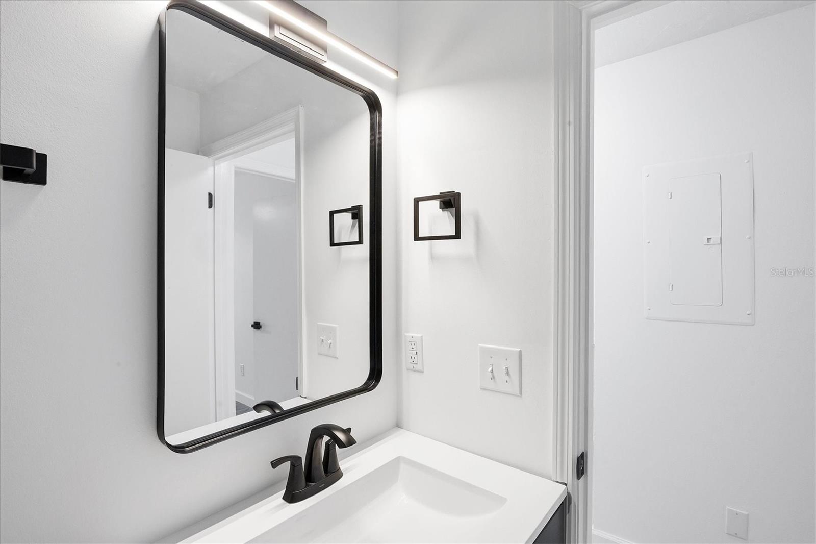 Image 27 of 47 For 4008 Crockers Lake Boulevard 11