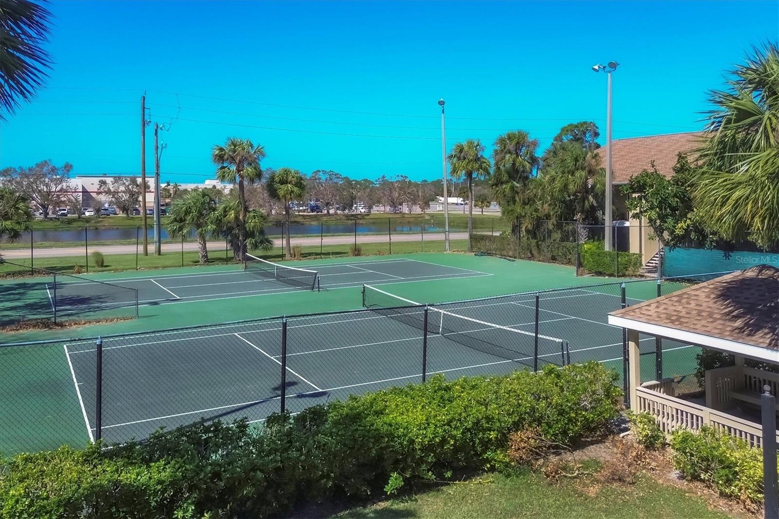 Image 43 of 47 For 4008 Crockers Lake Boulevard 11