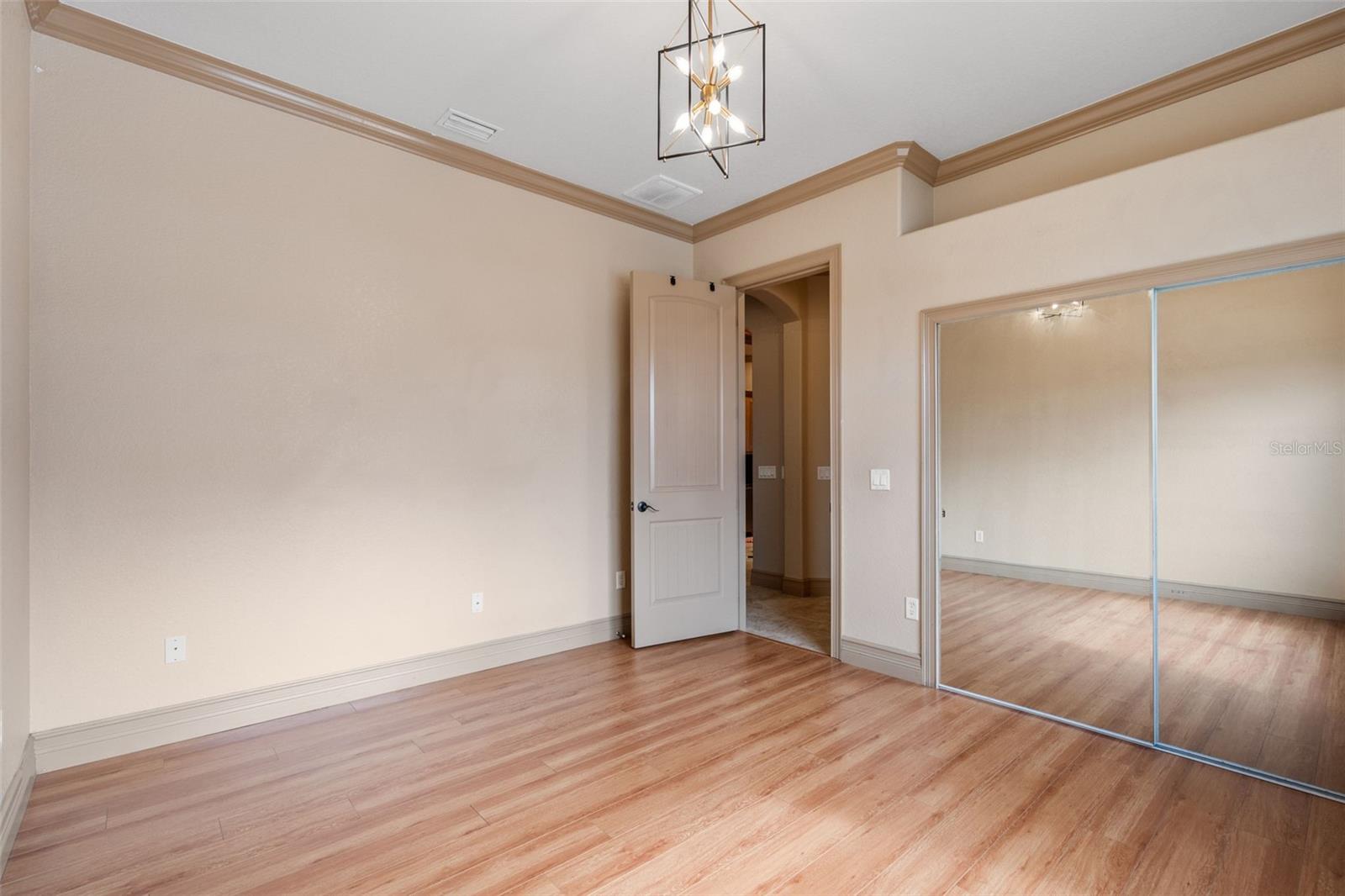 Image 38 of 55 For 256 Tazewell Drive