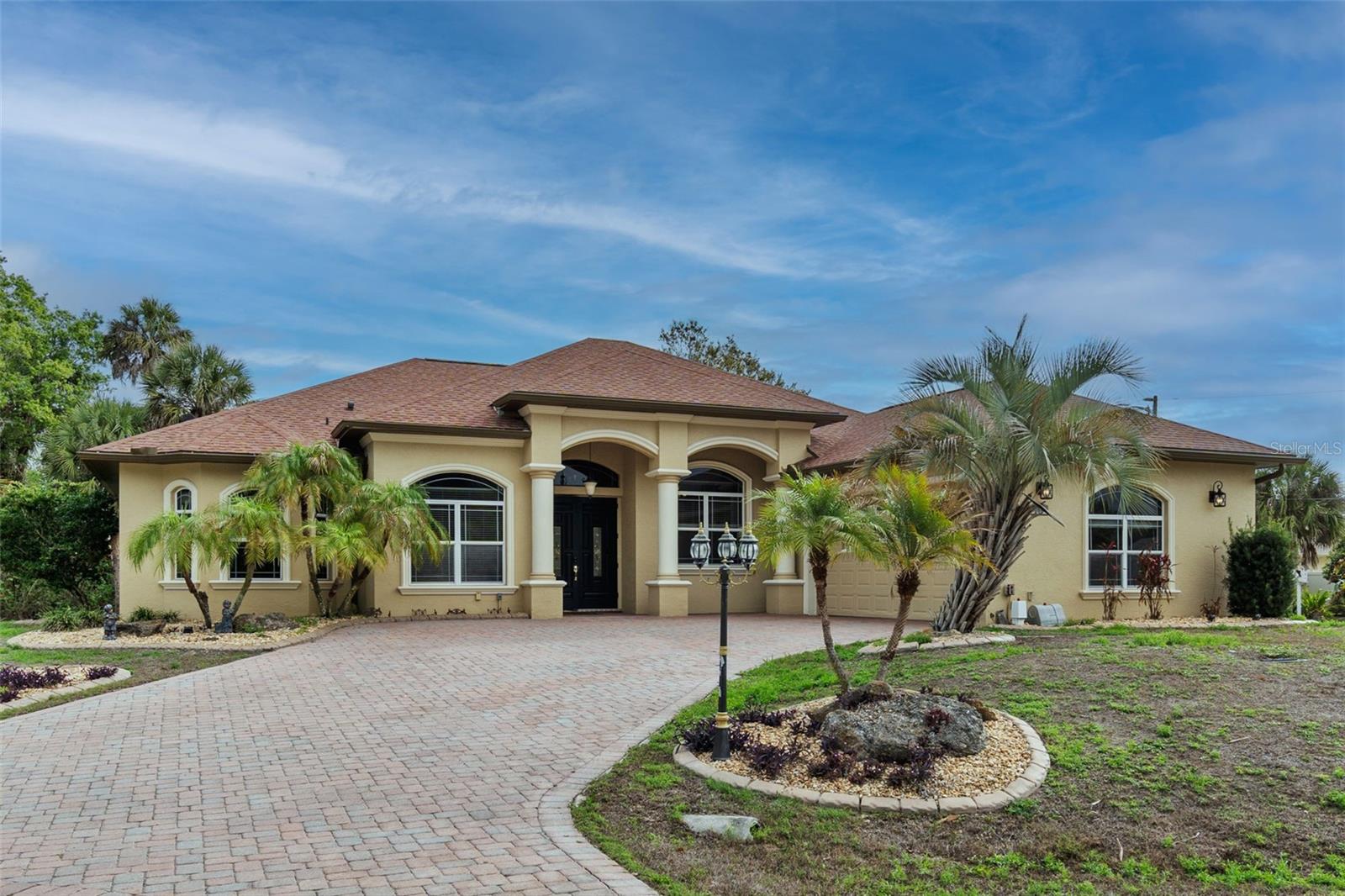 Image 4 of 55 For 256 Tazewell Drive