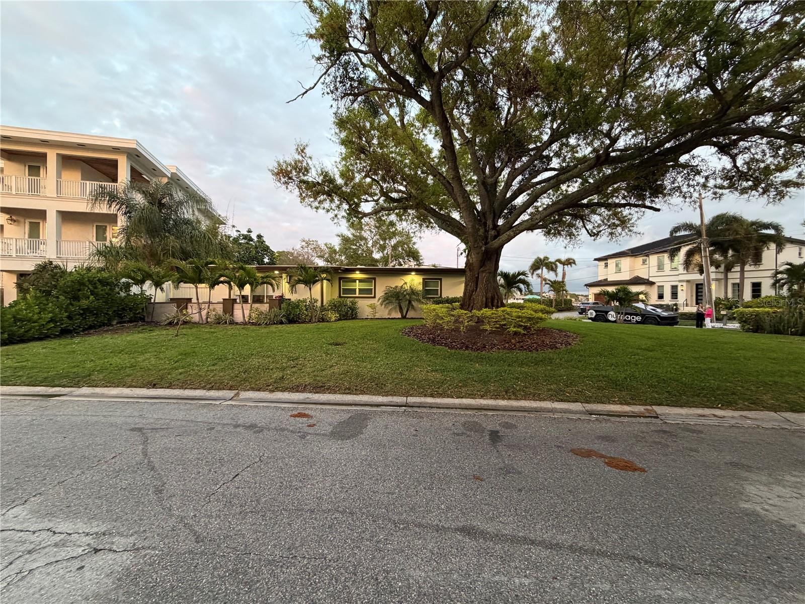 Image 5 of 14 For 25 Sandpiper Road