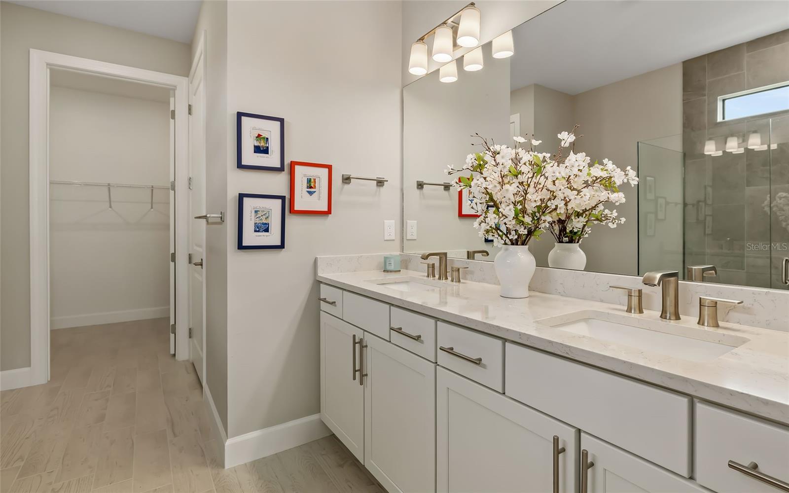 Image 16 of 50 For 17342 Luminous Avenue