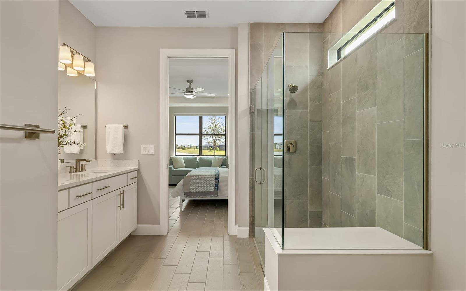 Image 17 of 50 For 17342 Luminous Avenue