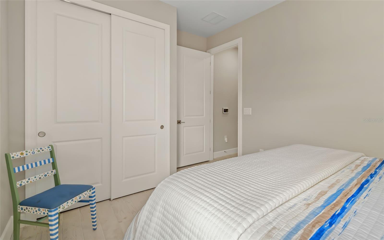 Image 23 of 50 For 17342 Luminous Avenue