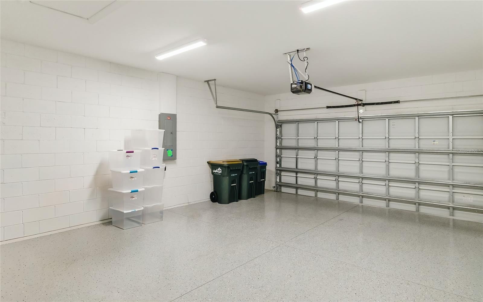 Image 28 of 50 For 17342 Luminous Avenue