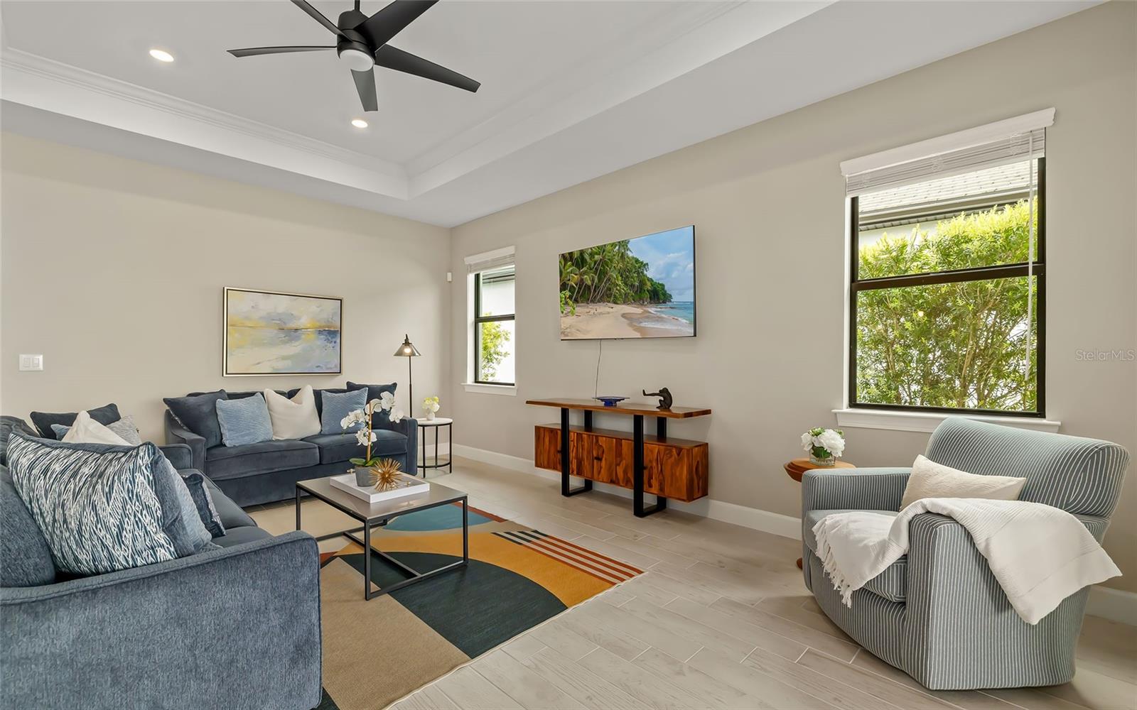 Image 5 of 50 For 17342 Luminous Avenue