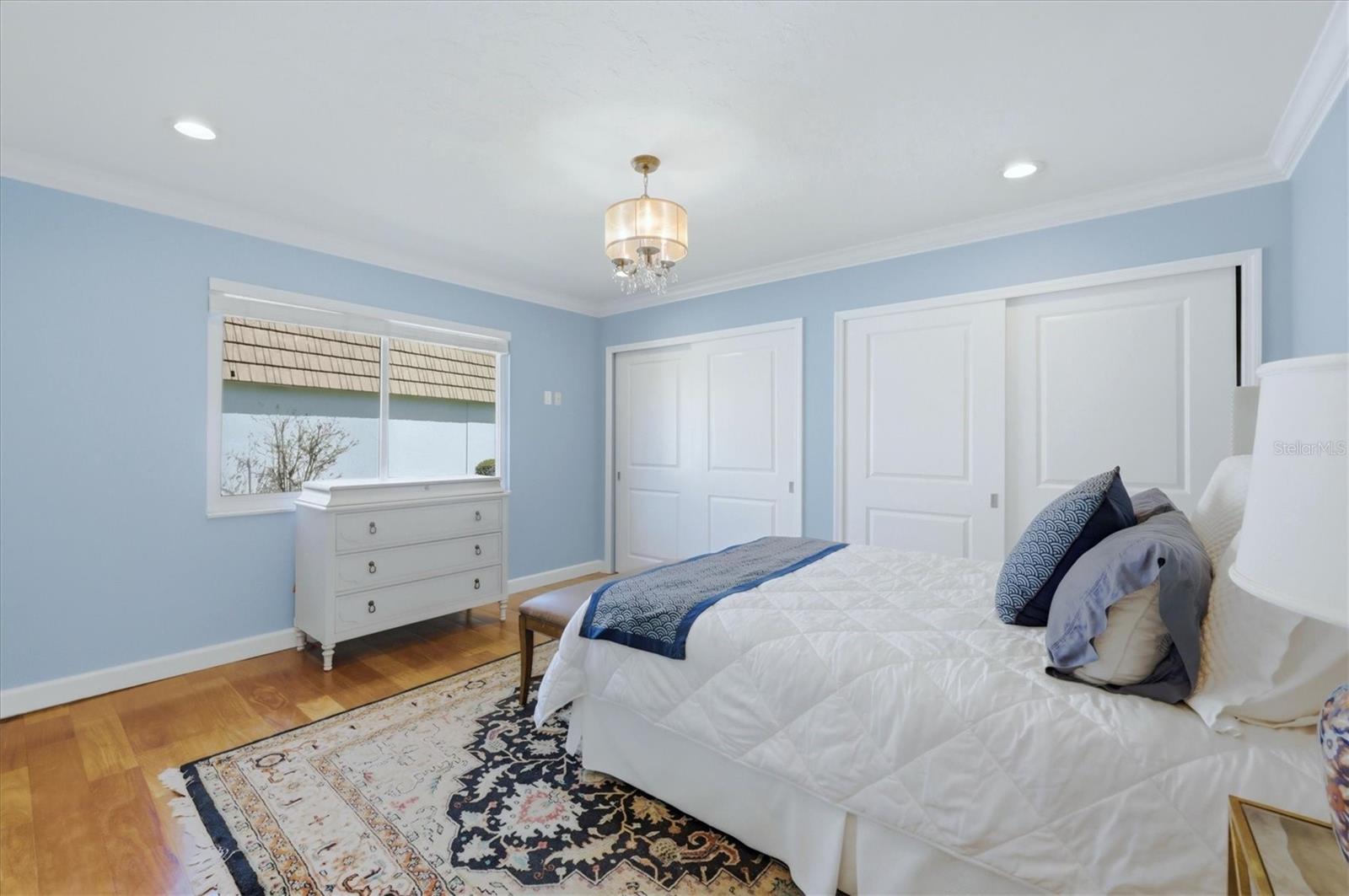 Image 16 of 45 For 2713 Riverbluff Court V101