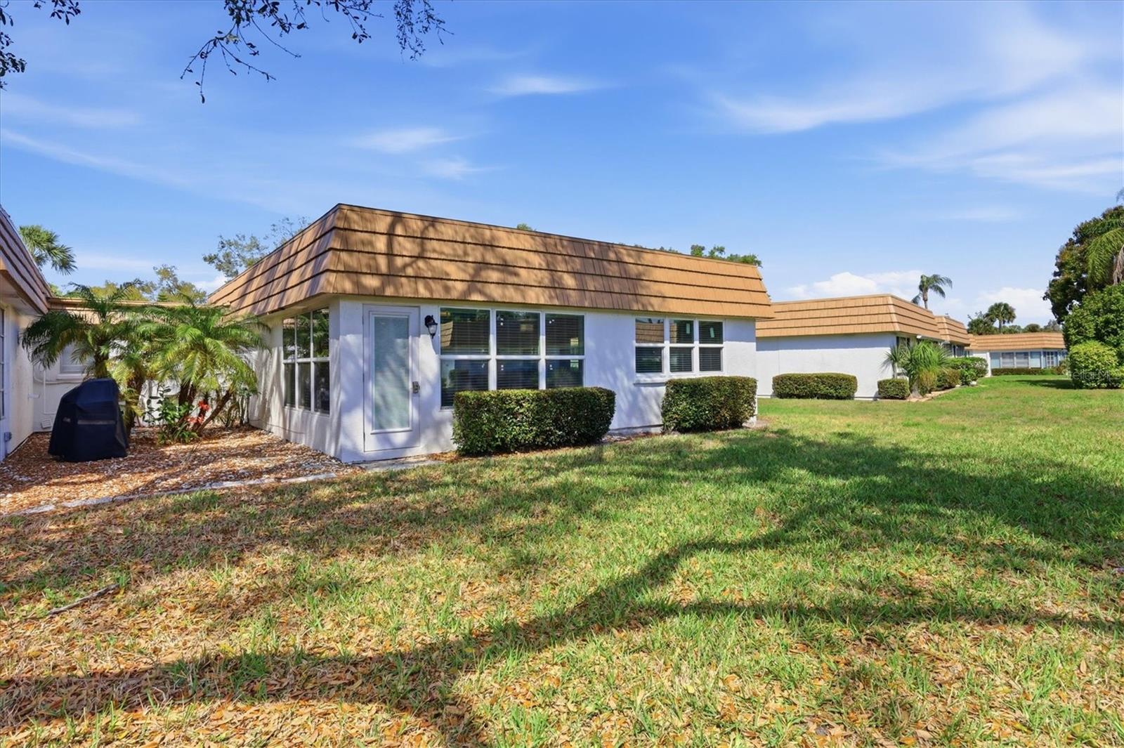 Image 24 of 45 For 2713 Riverbluff Court V101