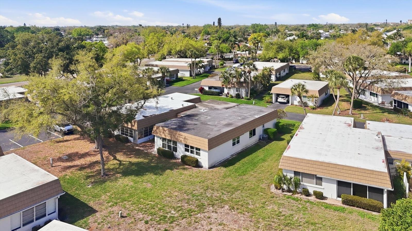 Image 25 of 45 For 2713 Riverbluff Court V101