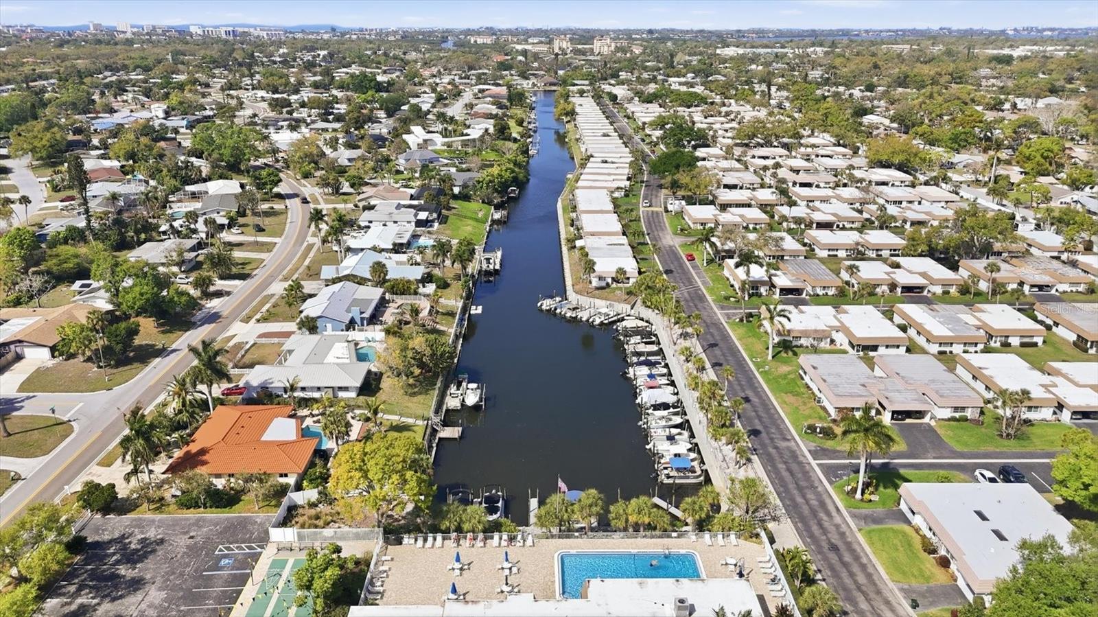 Image 28 of 45 For 2713 Riverbluff Court V101