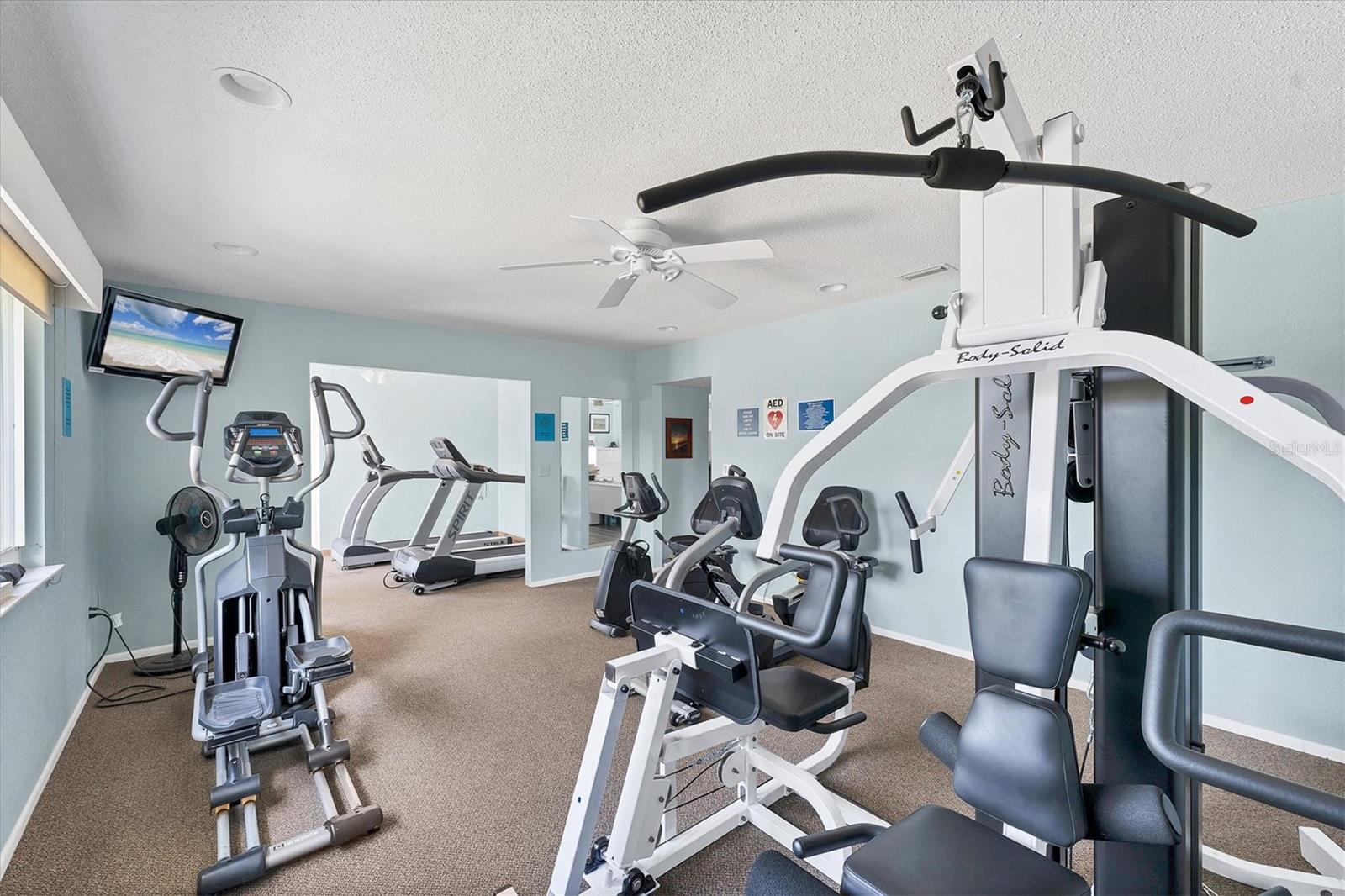 Image 33 of 45 For 2713 Riverbluff Court V101