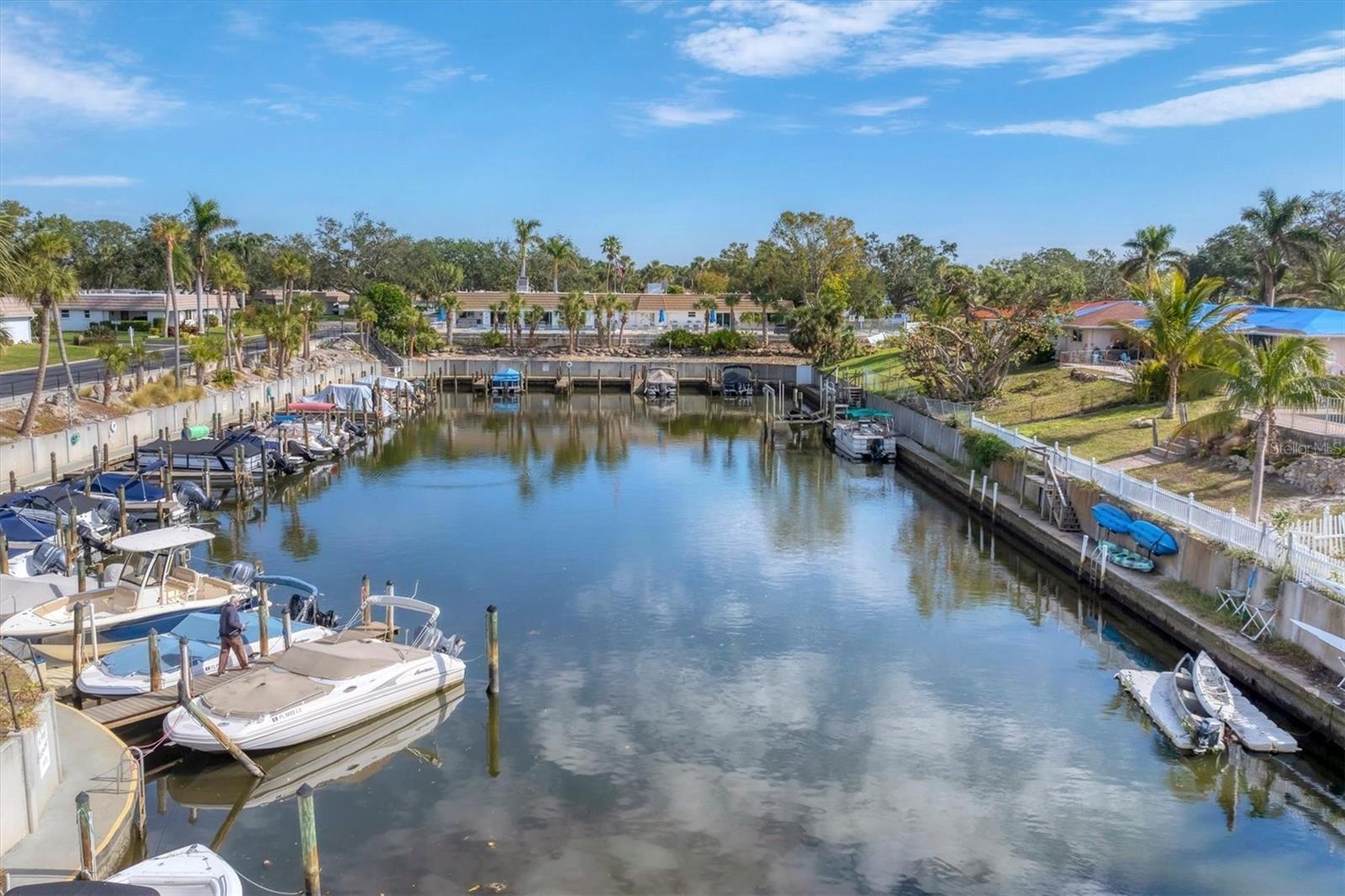 Image 37 of 45 For 2713 Riverbluff Court V101