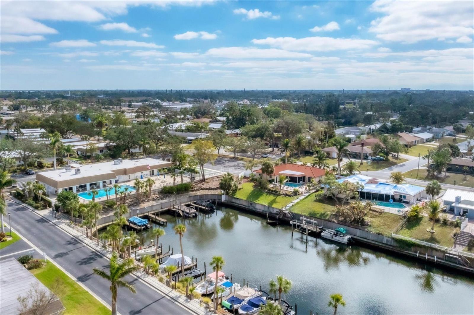 Image 38 of 45 For 2713 Riverbluff Court V101