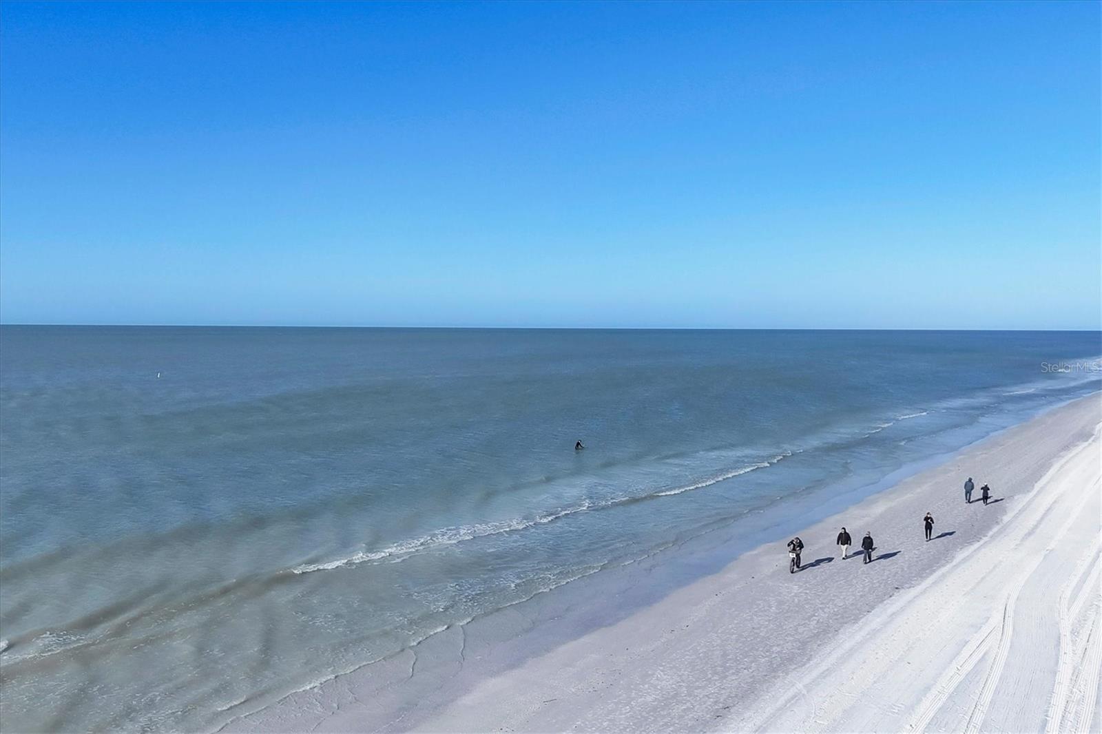 Image 43 of 45 For 2713 Riverbluff Court V101