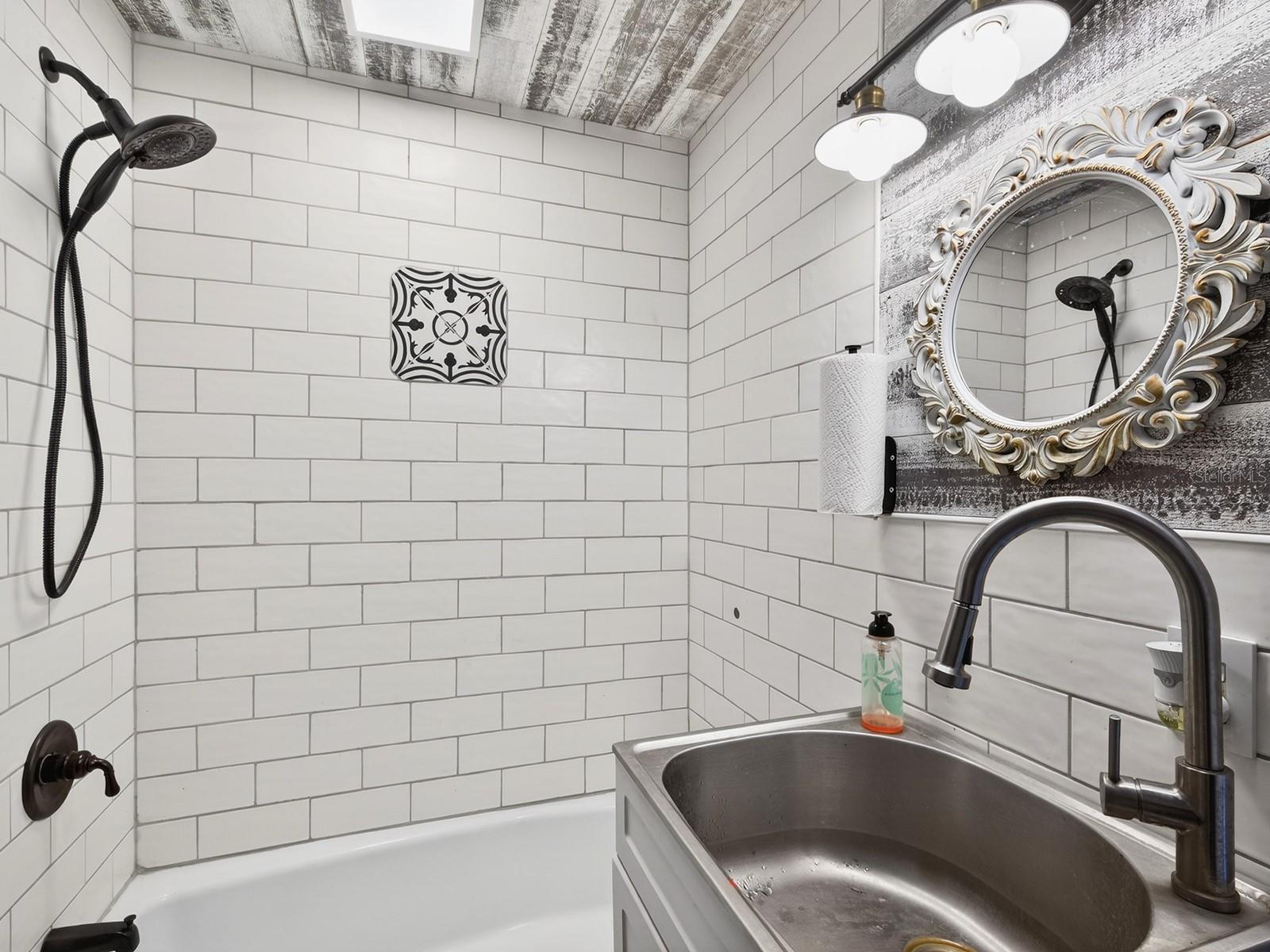 Image 20 of 100 For 7311 Proctor Road