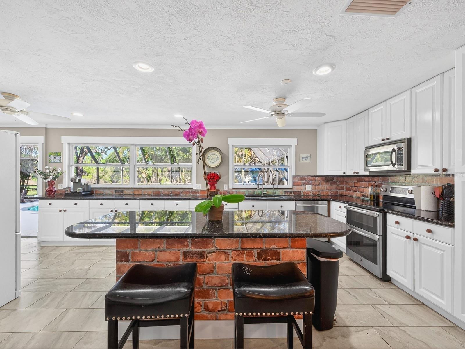 Image 7 of 100 For 7311 Proctor Road