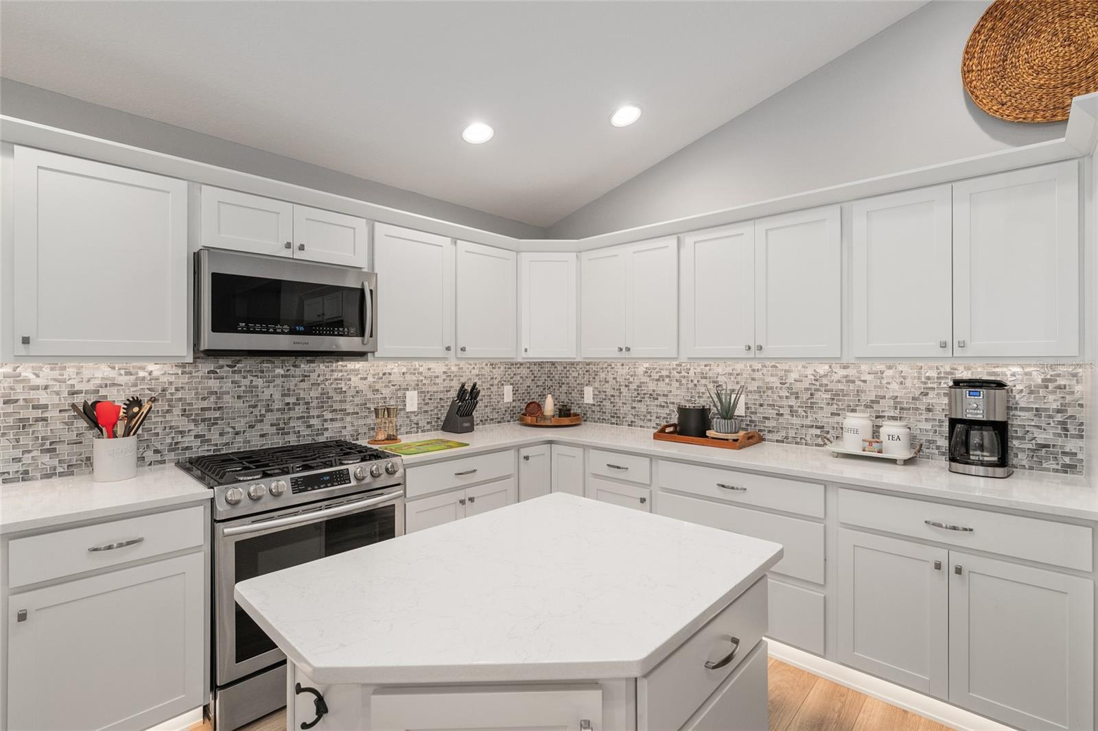 Image 11 of 23 For 2837 Cade Court