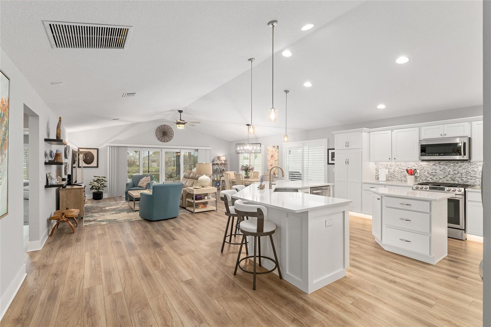 Image 4 of 23 For 2837 Cade Court