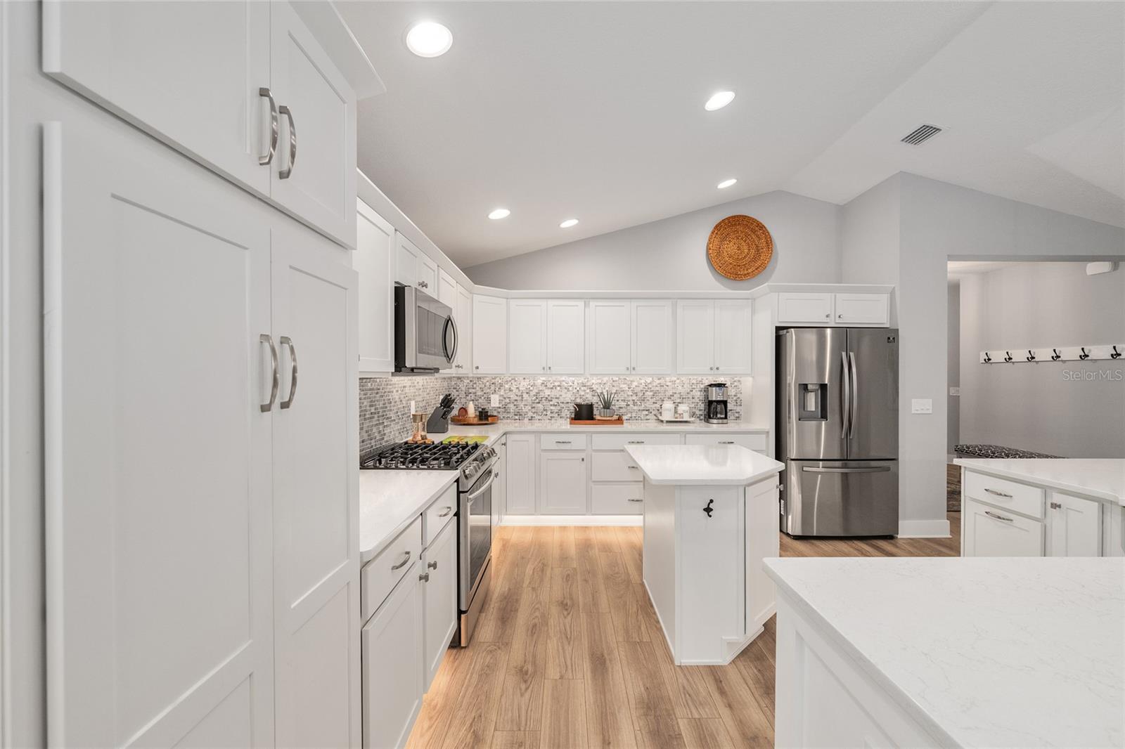 Image 8 of 23 For 2837 Cade Court