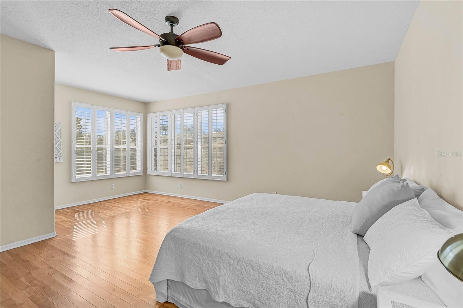 Image 19 of 58 For 3708 5th Avenue Ne