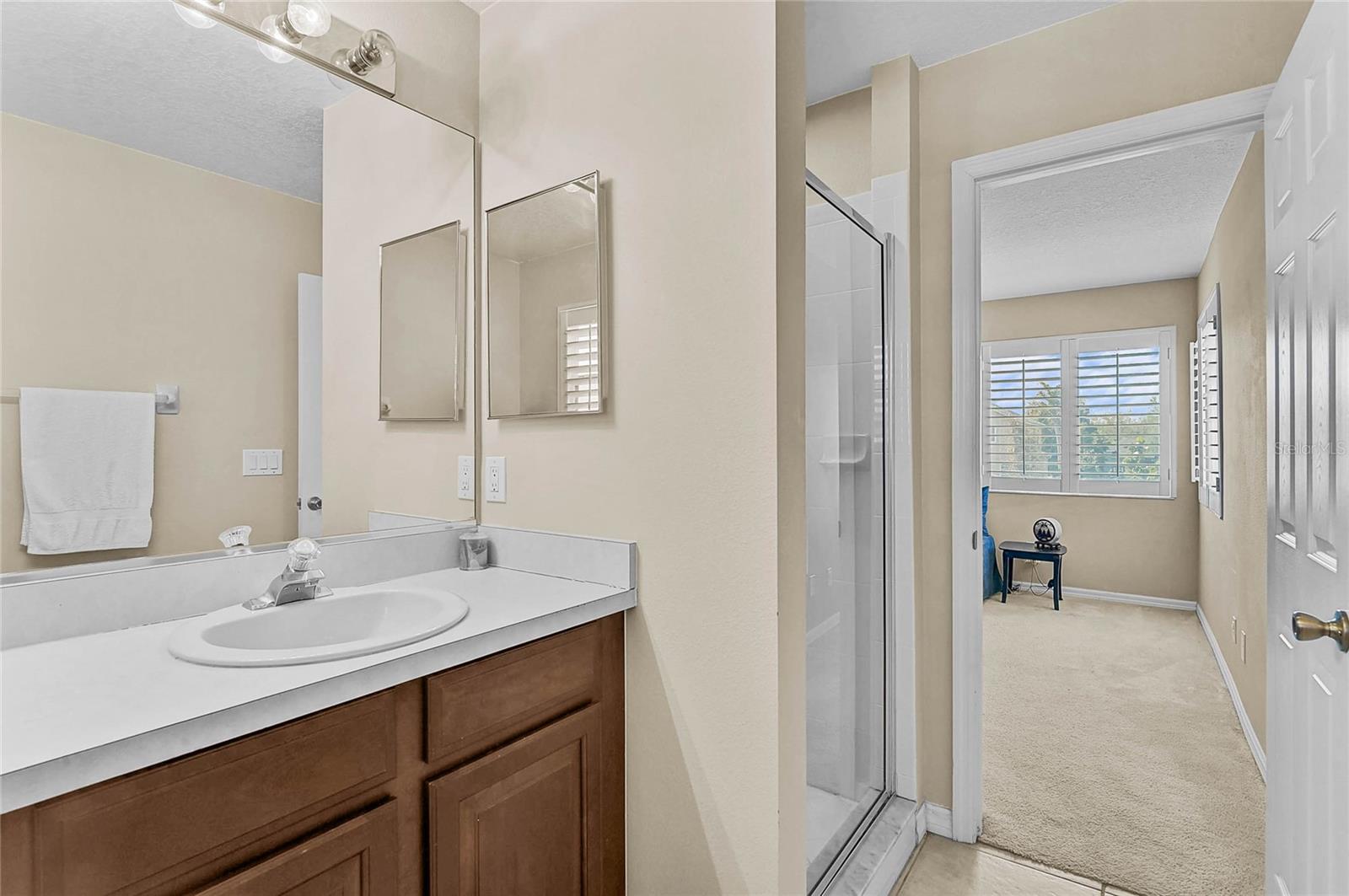 Image 29 of 58 For 3708 5th Avenue Ne