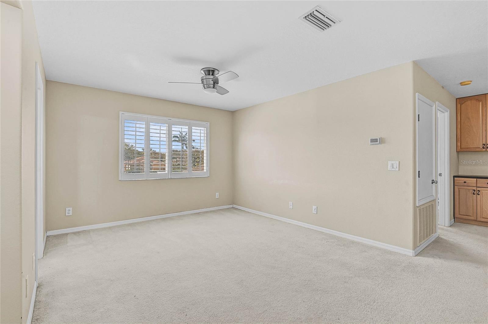 Image 32 of 58 For 3708 5th Avenue Ne