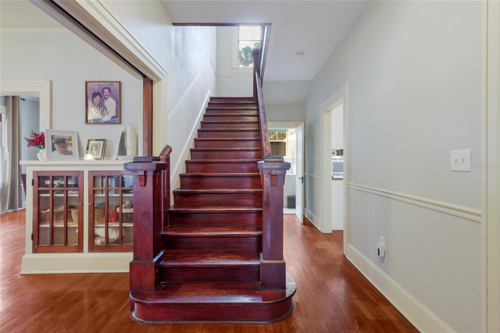 Image 11 of 61 For 904 22nd Street W